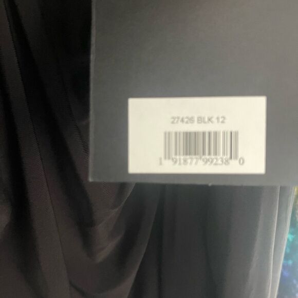 $498 Mac Duggal 27426 High Slit Cutout Dress Gown NWT Size 12 - Picture 6 of 6